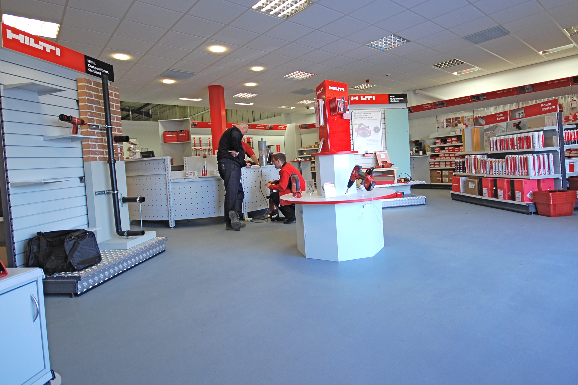 Shop flooring interlocking PVC tiles for retail Ecotile