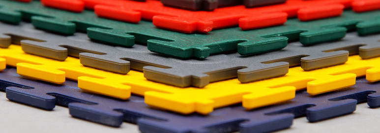 interlocking floor tiles