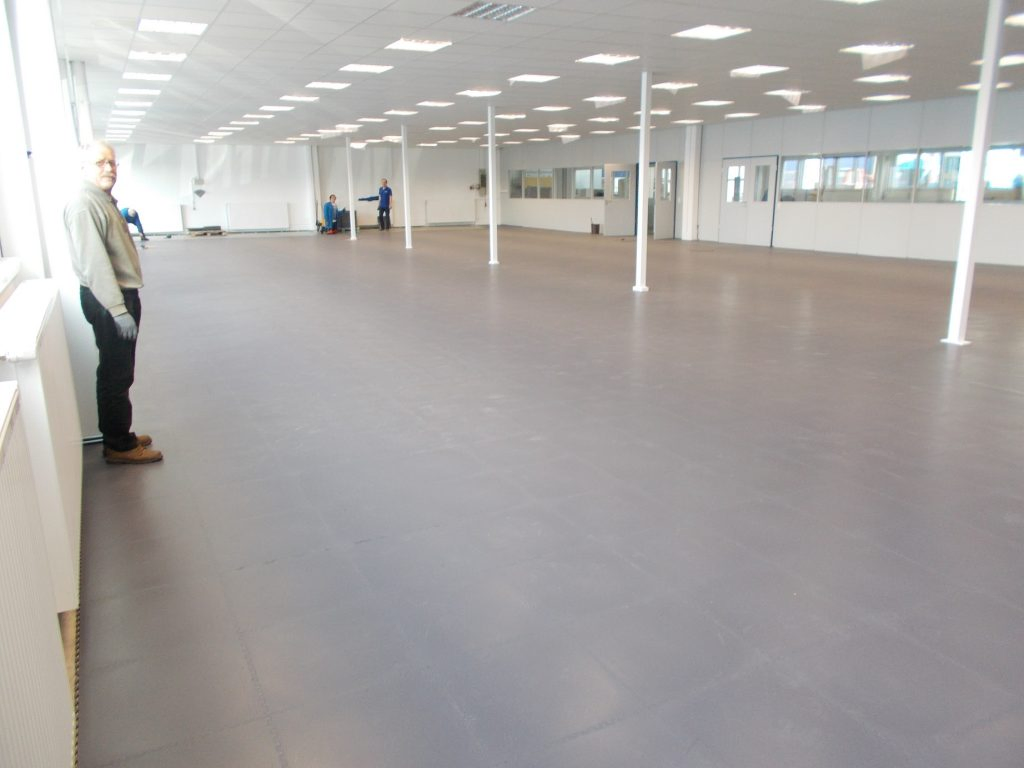 We give you control: Stührenberg GmbH transform warehouse floor