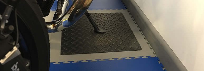 Ecotile reinforced tile metal plate