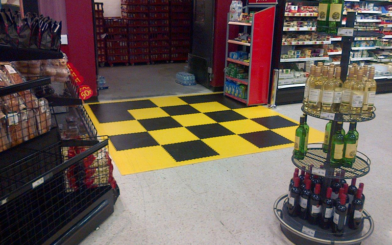 Commercial and Retail Flooring Interlocking PVC Tiles Ecotile Flooring