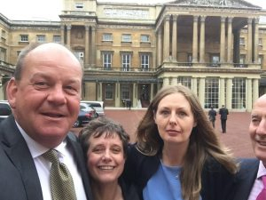 Selfie outside the queen Palace