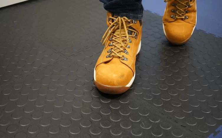 walking on ecotile ergonomic industrial anti-fatigue floor tiles