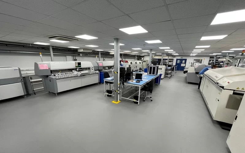 A static controlled SMT  workplace, using Ecotile modular ESD anti-fatigue floor tiles to create a safe and comfortable environment