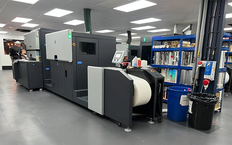 Printing factory with grey ecotile on the floor