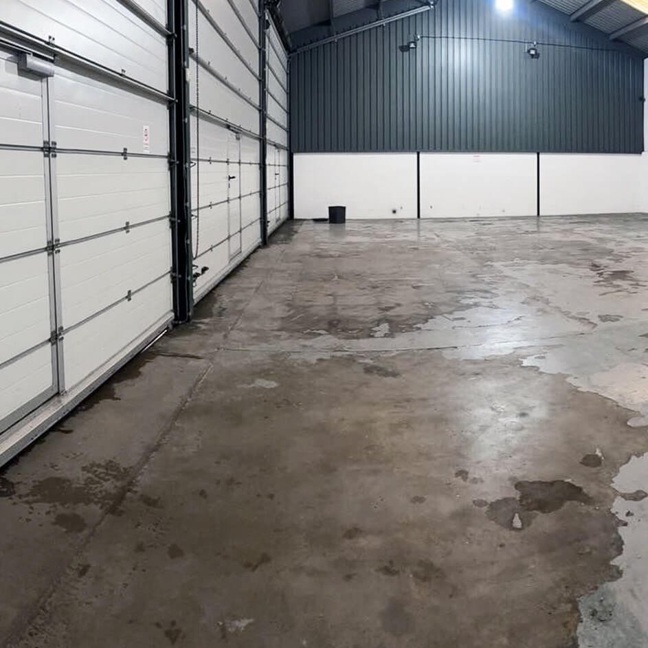 Betonboden im Lager von LCH Productions